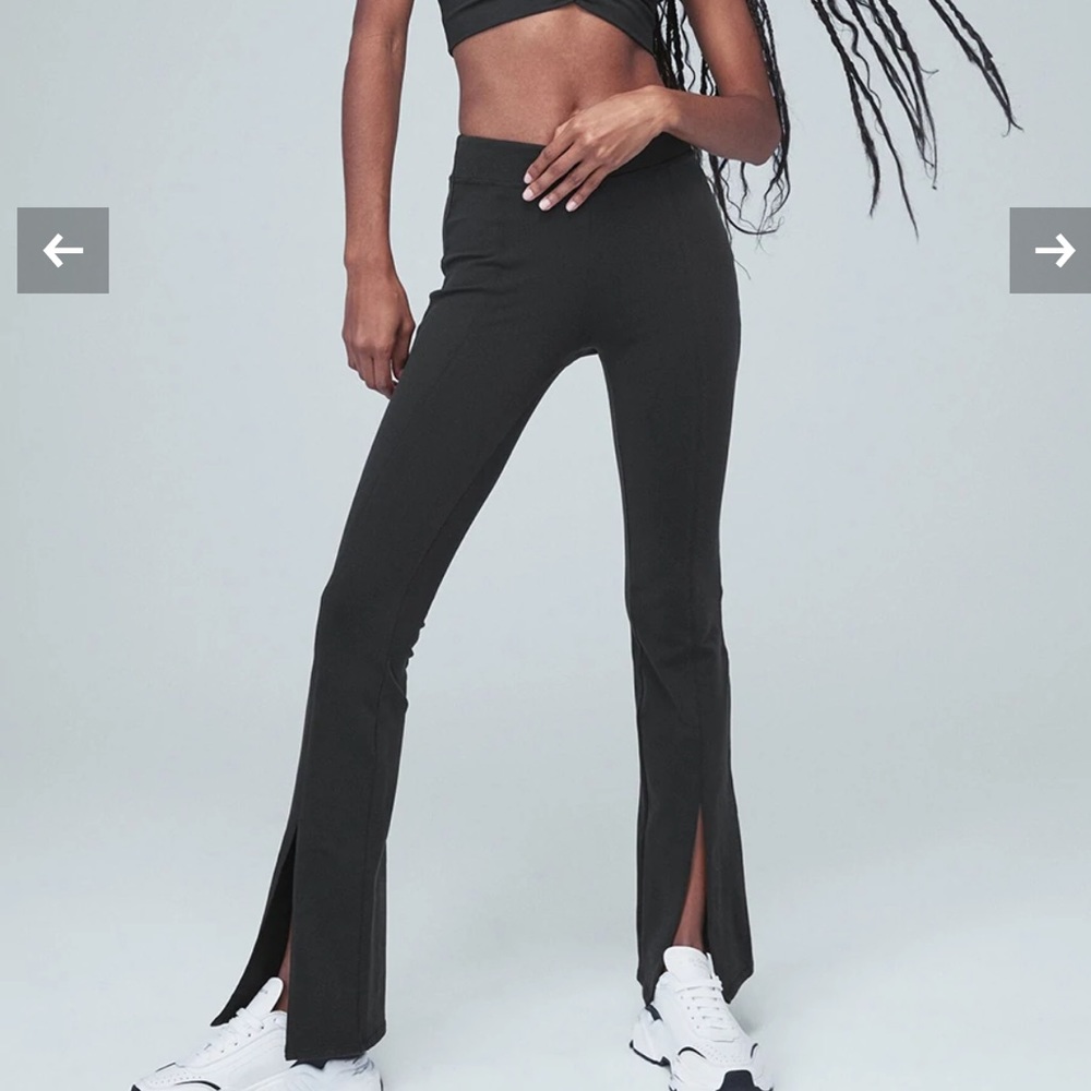 ALO YOGA 7/8 High Waist Flutter Legging